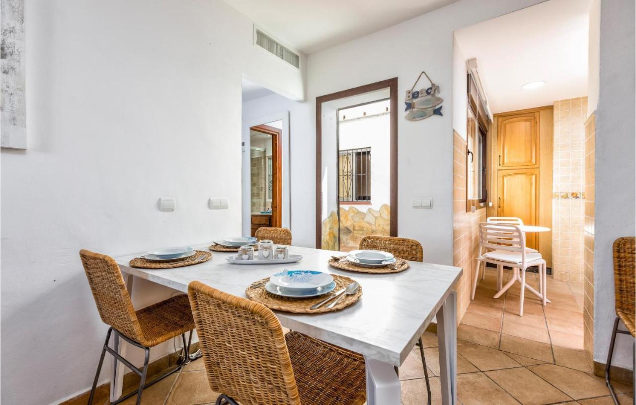 Gorgeous Home In Marbella With Kitchen Luaran gambar