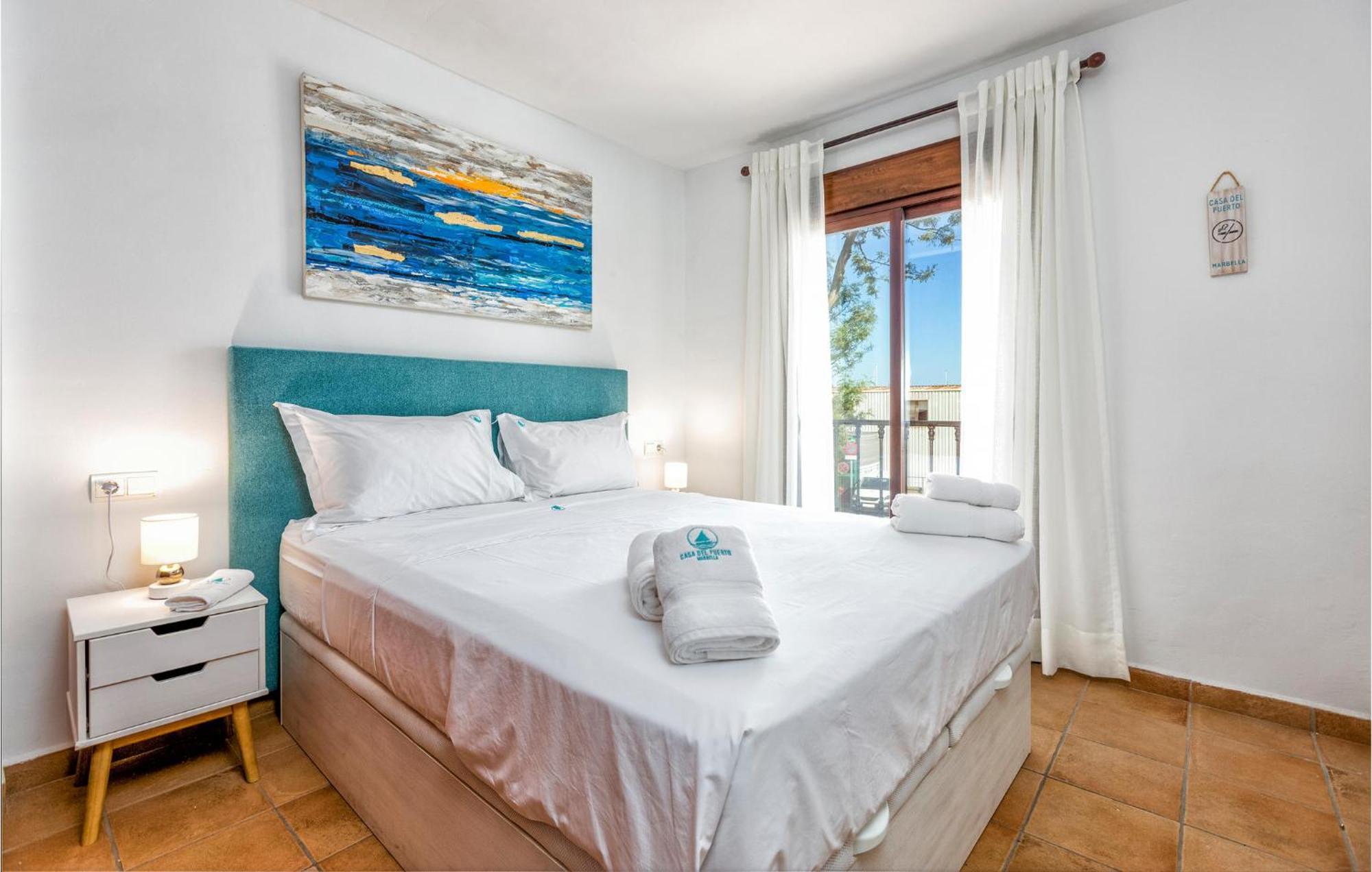 Gorgeous Home In Marbella With Kitchen Luaran gambar