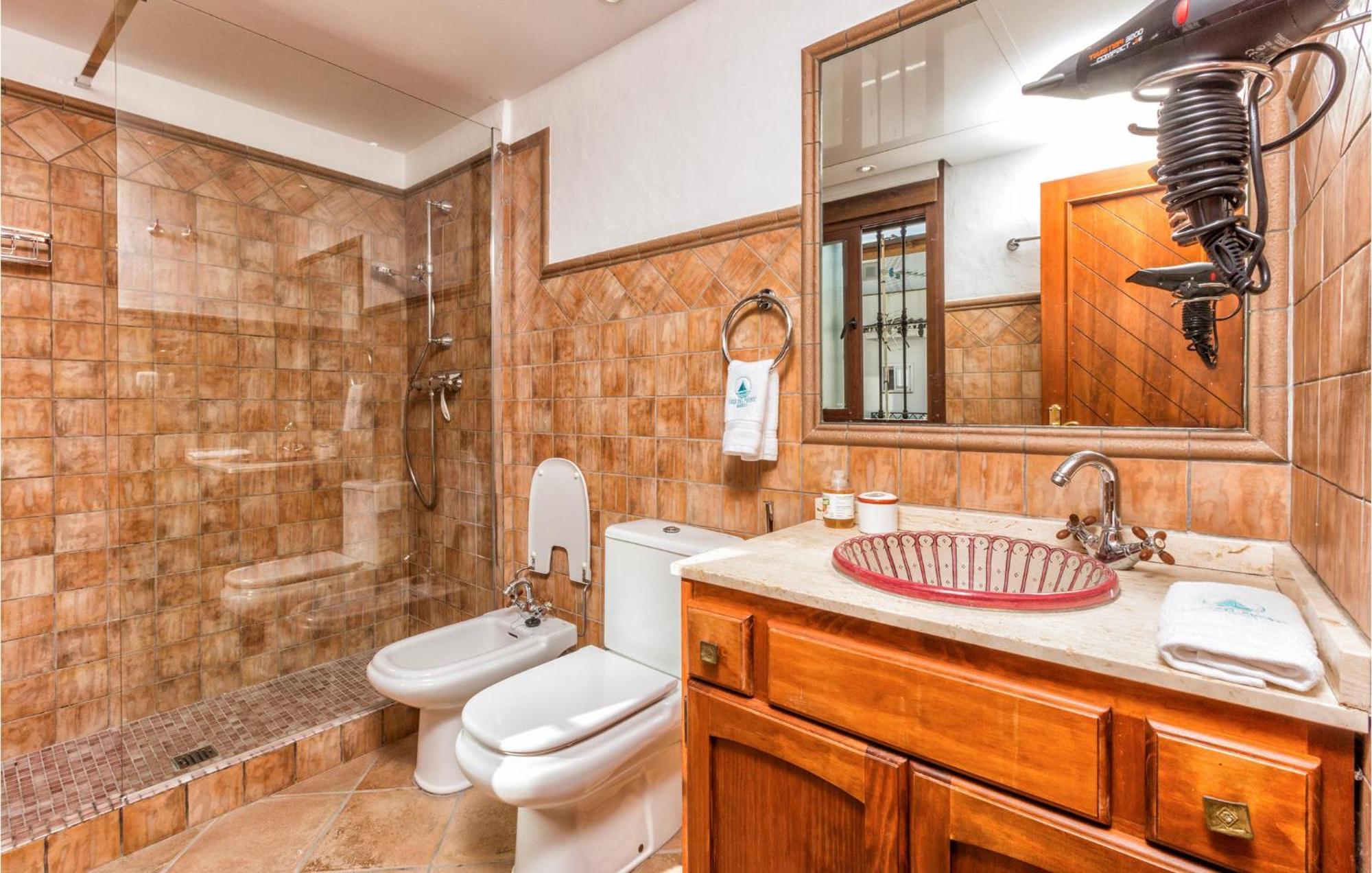 Gorgeous Home In Marbella With Kitchen Luaran gambar